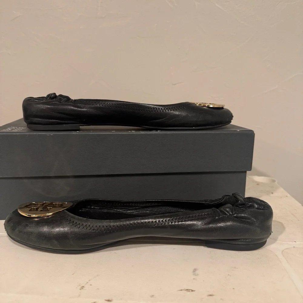 Tory Burch Reva Ballet Flats Women Black Good Gold Logo Medallion Leather
